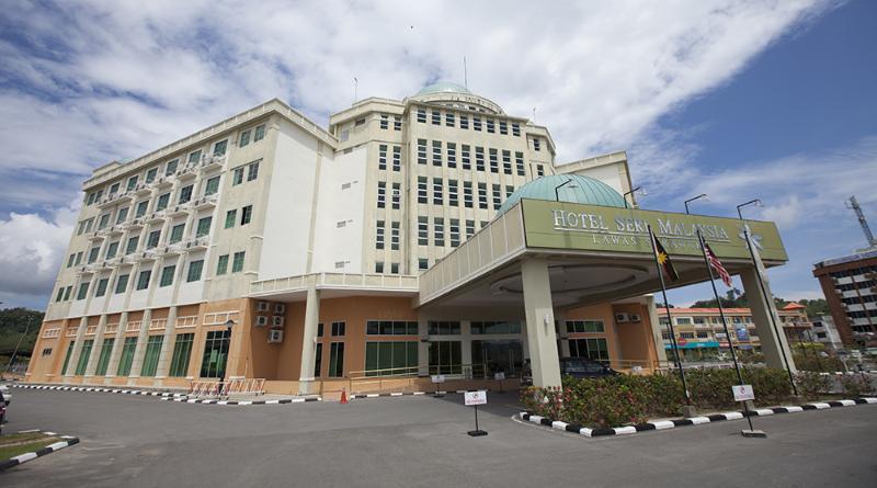 Hotel Seri Malaysia Lawas Exterior foto